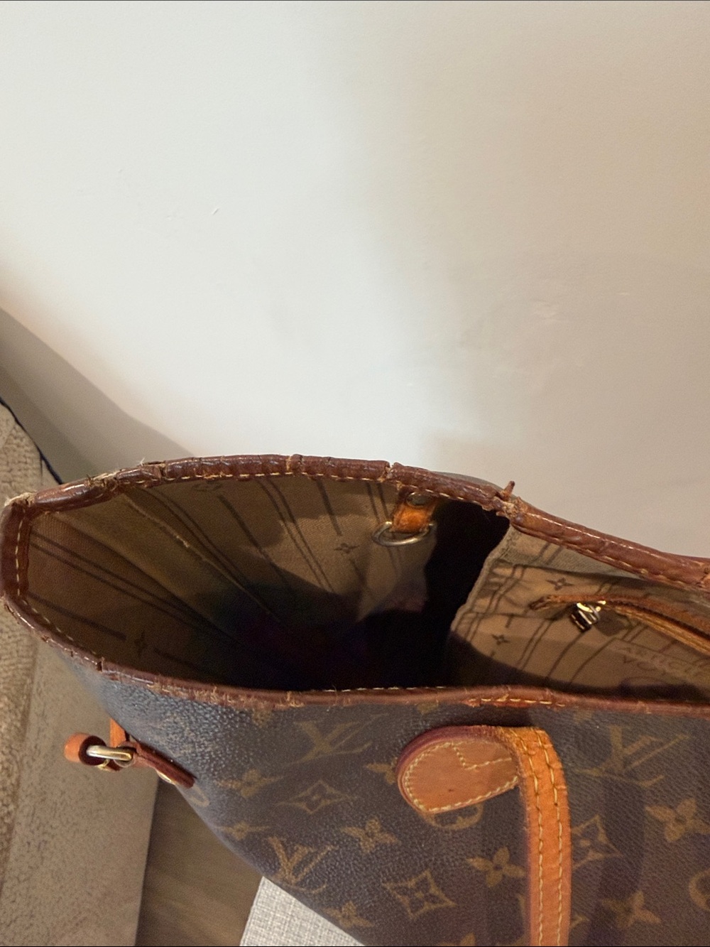 Louis Vuitton Monogram Canvas Neverfull Tote in Brown and Tan Leather - Picture 8 of 8